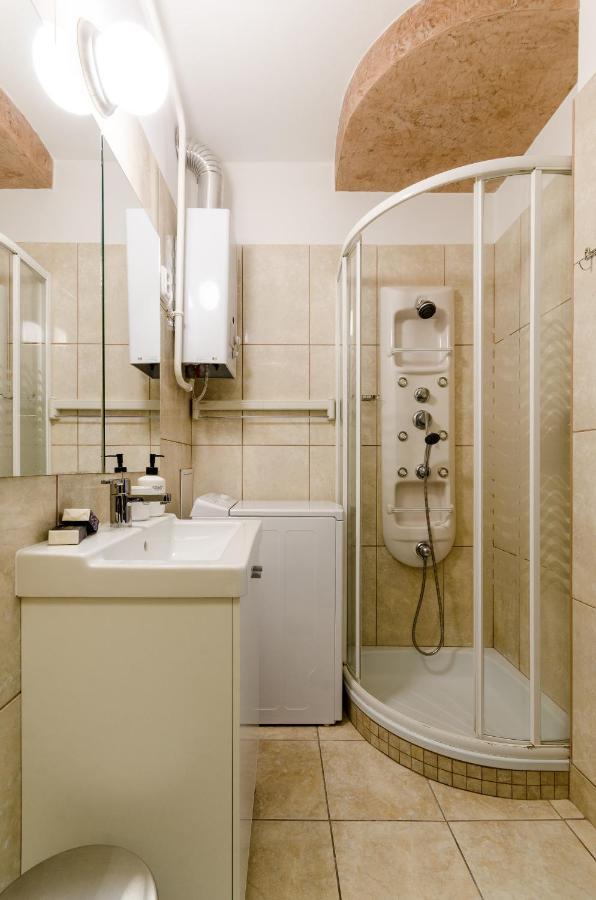 Paulay'S Studio Apartment In The City Center. Budapeşte Dış mekan fotoğraf